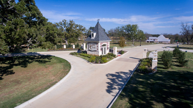 Gateway Village - Saddle Creek